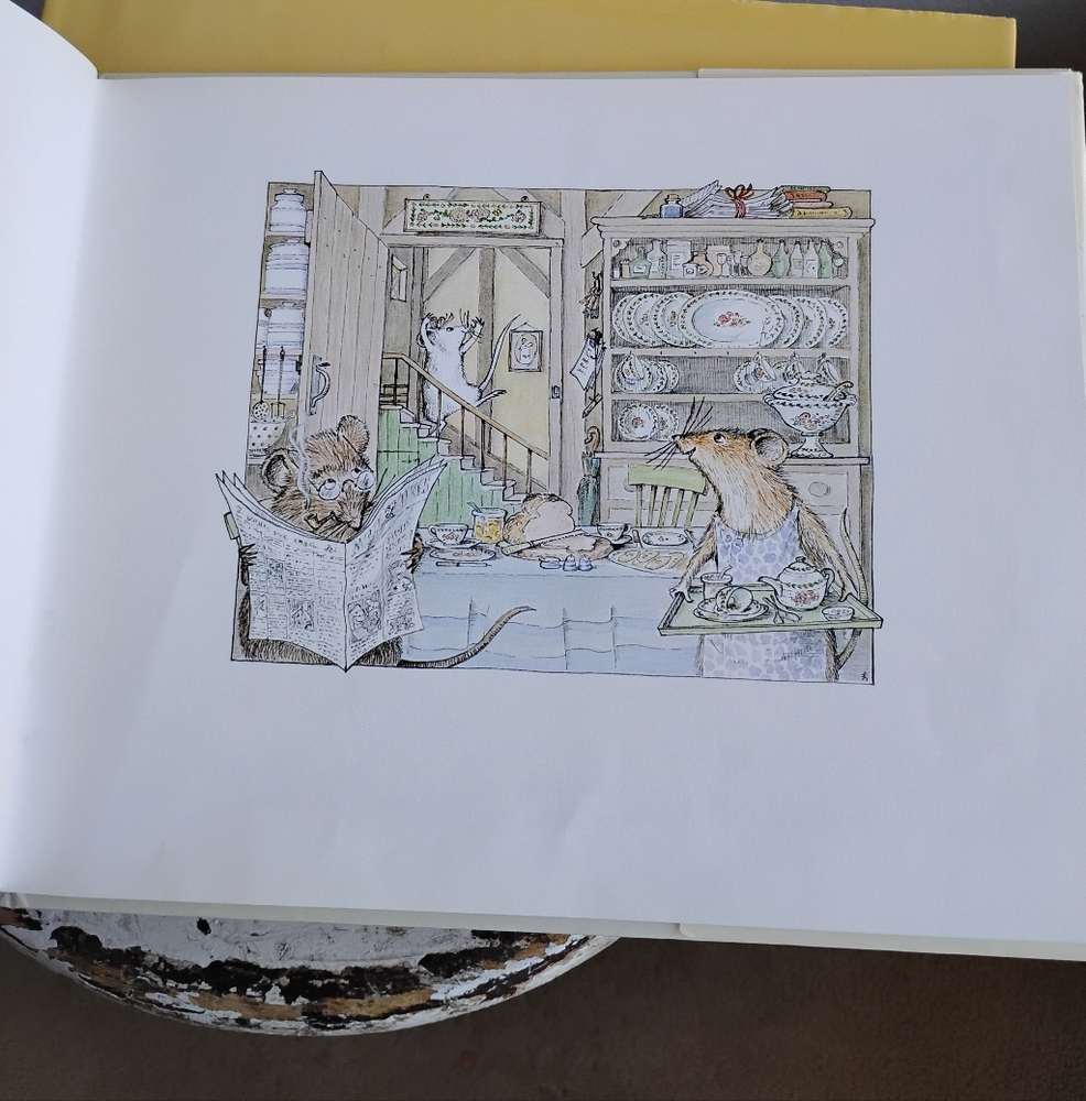 1980s First Editions - Angelina Ballerina Book Bundle - Picture 13 of 13